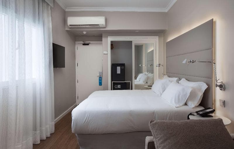 NH Las Palmas Playa las Canteras photo 3