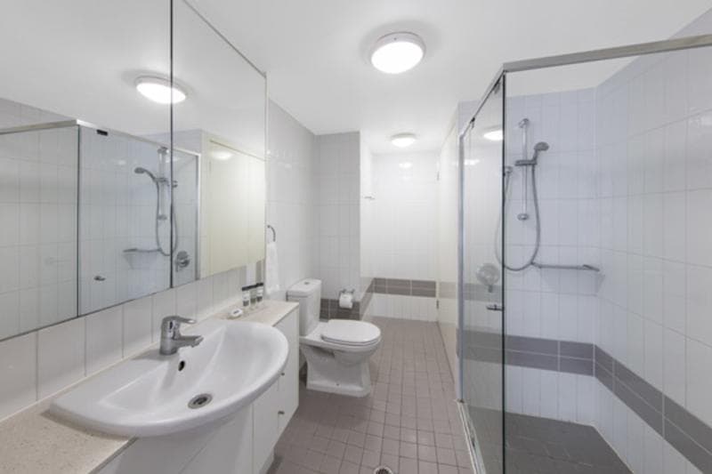 Oaks Brisbane Felix Suites photo 4