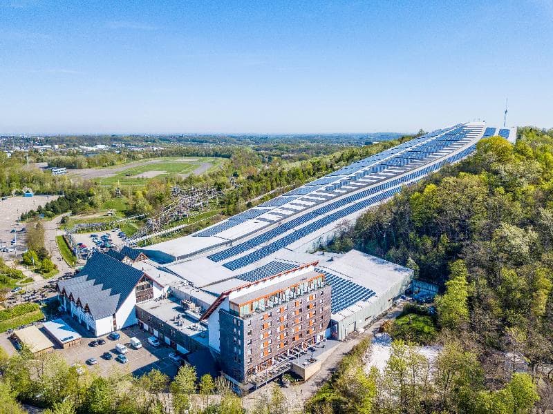 Alpine Hotel By Snowworld photo 2