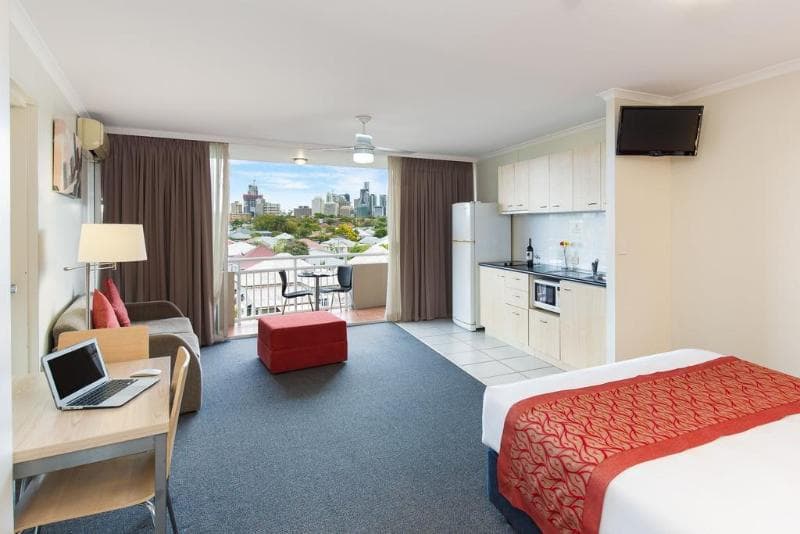 The Wellington Apartment Hotel photo 2