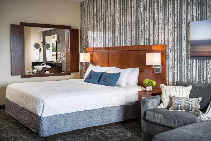 Courtyard Burlington Harbor