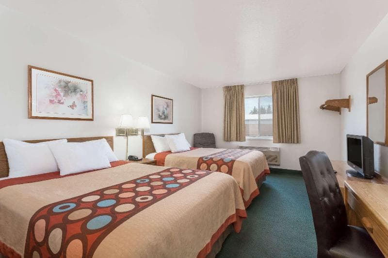 Super 8 by Wyndham Rexburg photo 3