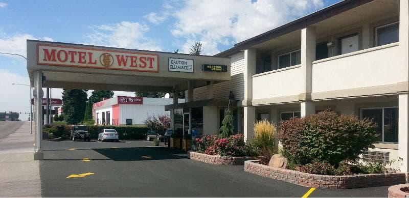 Motel West